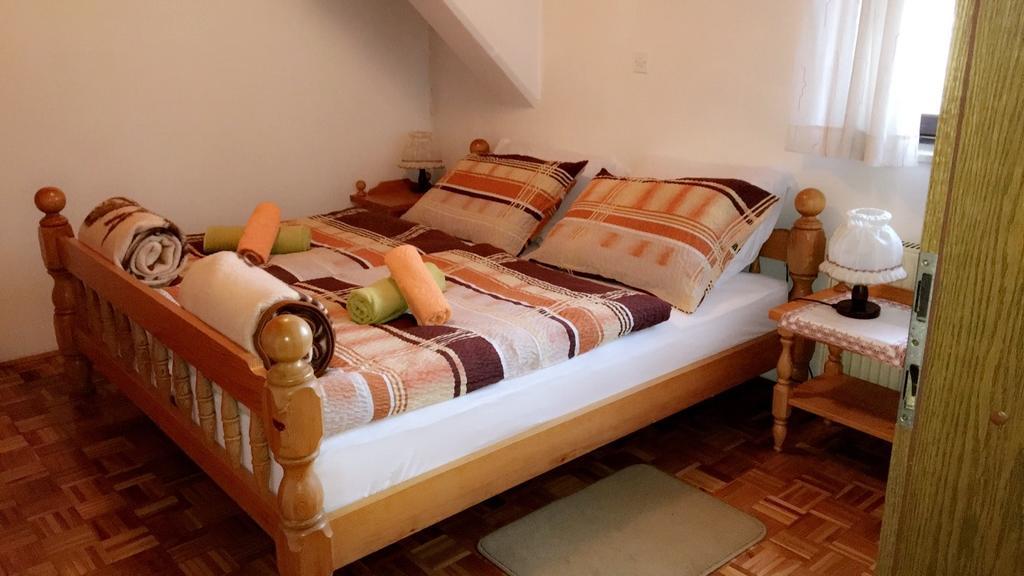 Apartments & Rooms Lipa Бохин Екстериор снимка