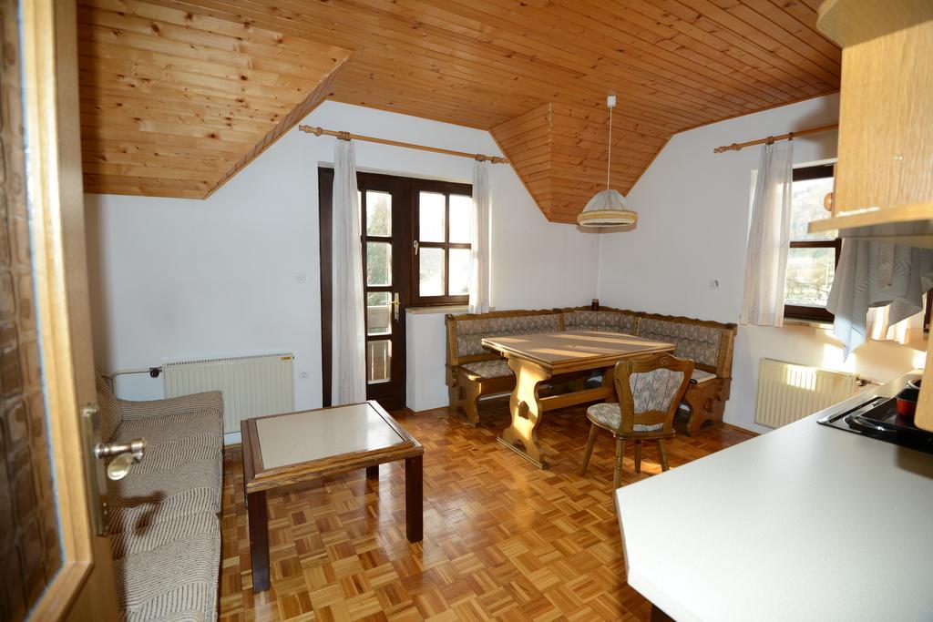 Apartments & Rooms Lipa Бохин Екстериор снимка