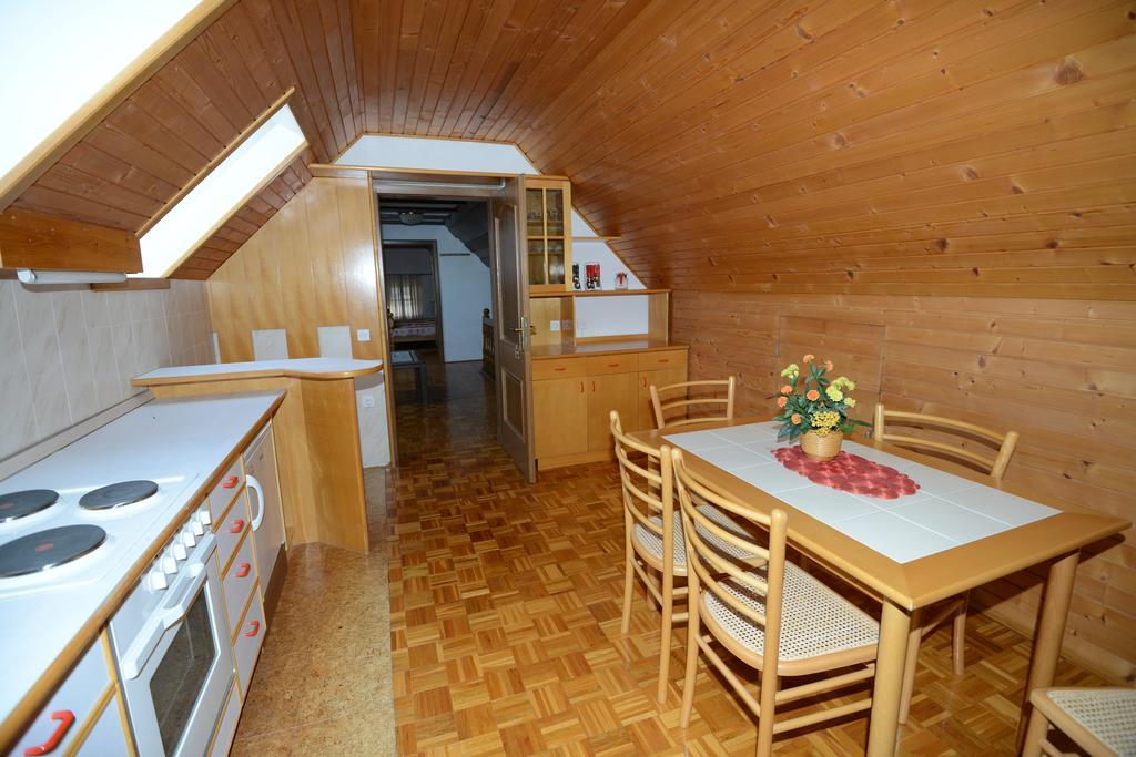 Apartments & Rooms Lipa Бохин Екстериор снимка