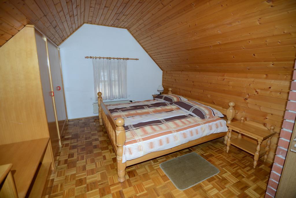 Apartments & Rooms Lipa Бохин Екстериор снимка
